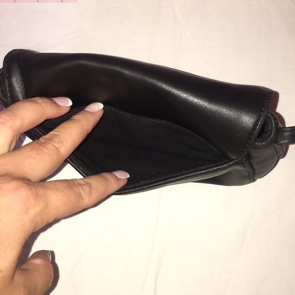 Liz Claiborne Black Purse - Picture 4 of 13